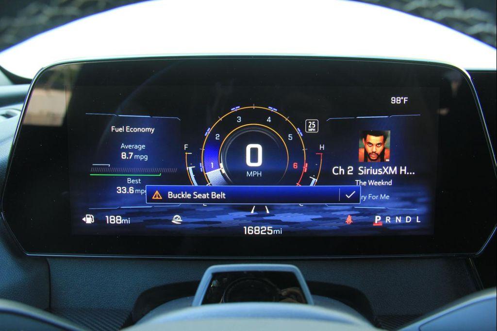 used 2025 Chevrolet Traverse car, priced at $35,900