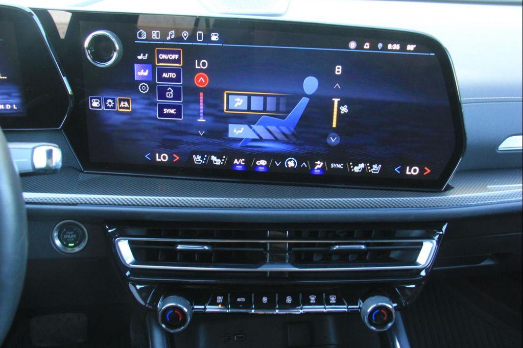 used 2025 Chevrolet Traverse car, priced at $35,900
