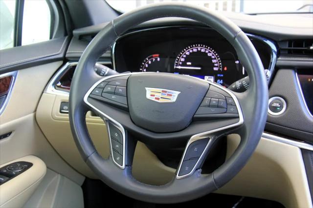 used 2017 Cadillac XT5 car, priced at $15,900