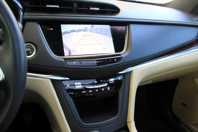 used 2017 Cadillac XT5 car, priced at $15,900