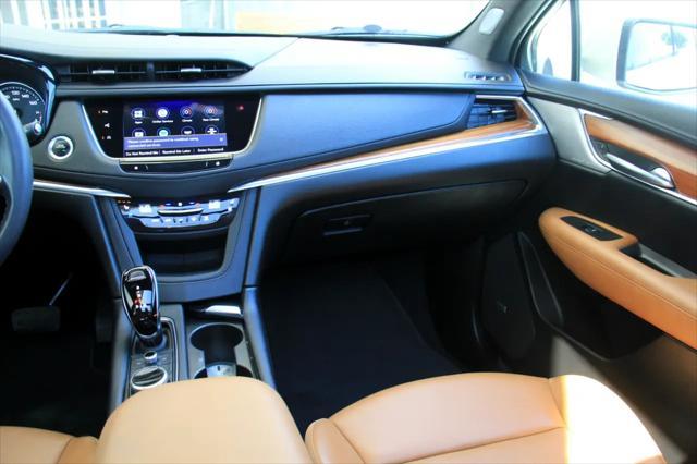 used 2022 Cadillac XT5 car, priced at $23,900