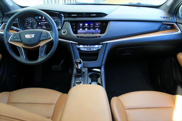 used 2022 Cadillac XT5 car, priced at $23,900