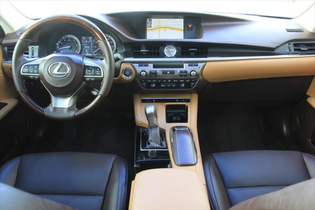 used 2018 Lexus ES 350 car, priced at $17,900