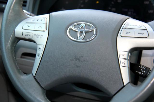 used 2007 Toyota Camry Hybrid car, priced at $7,900