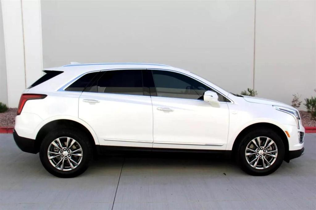 used 2023 Cadillac XT5 car, priced at $29,900