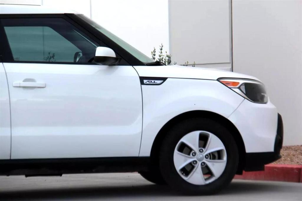 used 2016 Kia Soul car, priced at $6,900