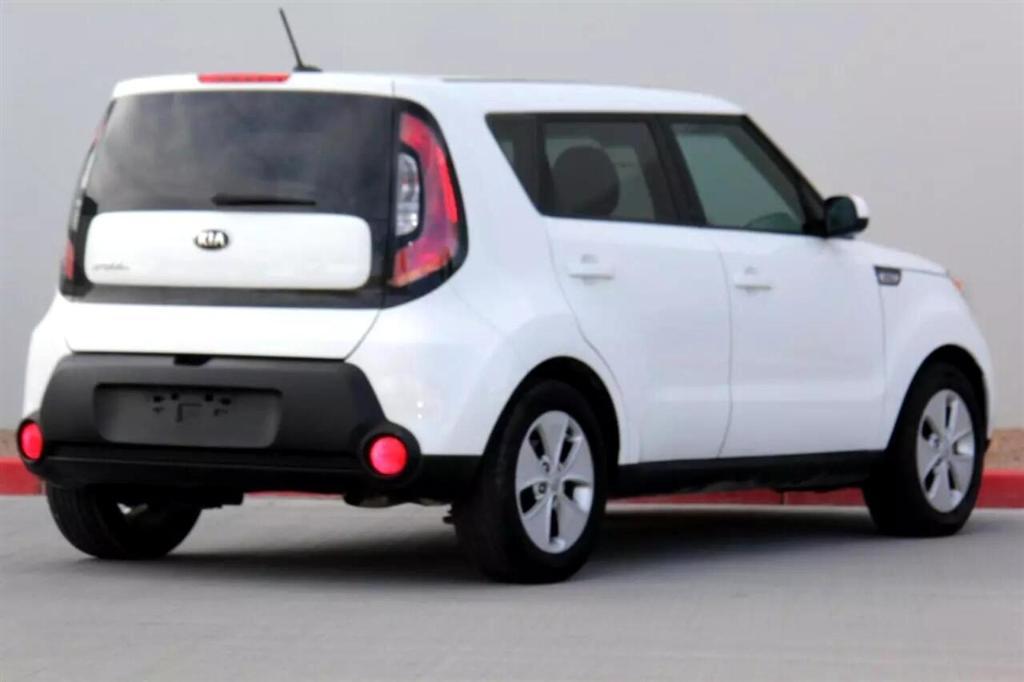 used 2016 Kia Soul car, priced at $6,900