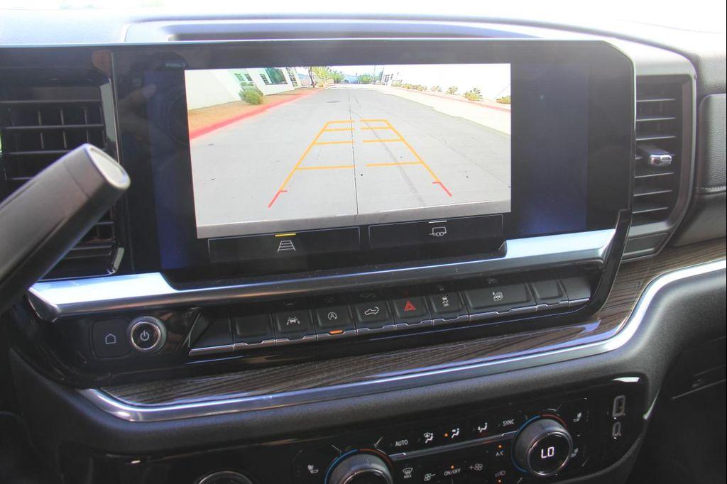 used 2024 Chevrolet Silverado 1500 car, priced at $31,900