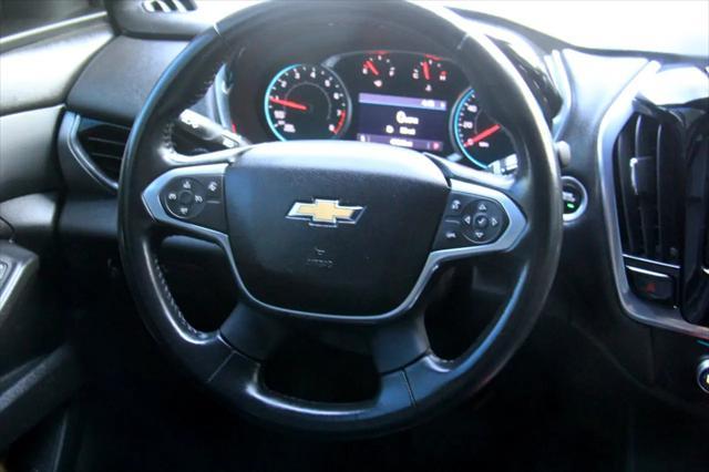 used 2022 Chevrolet Traverse car, priced at $19,900