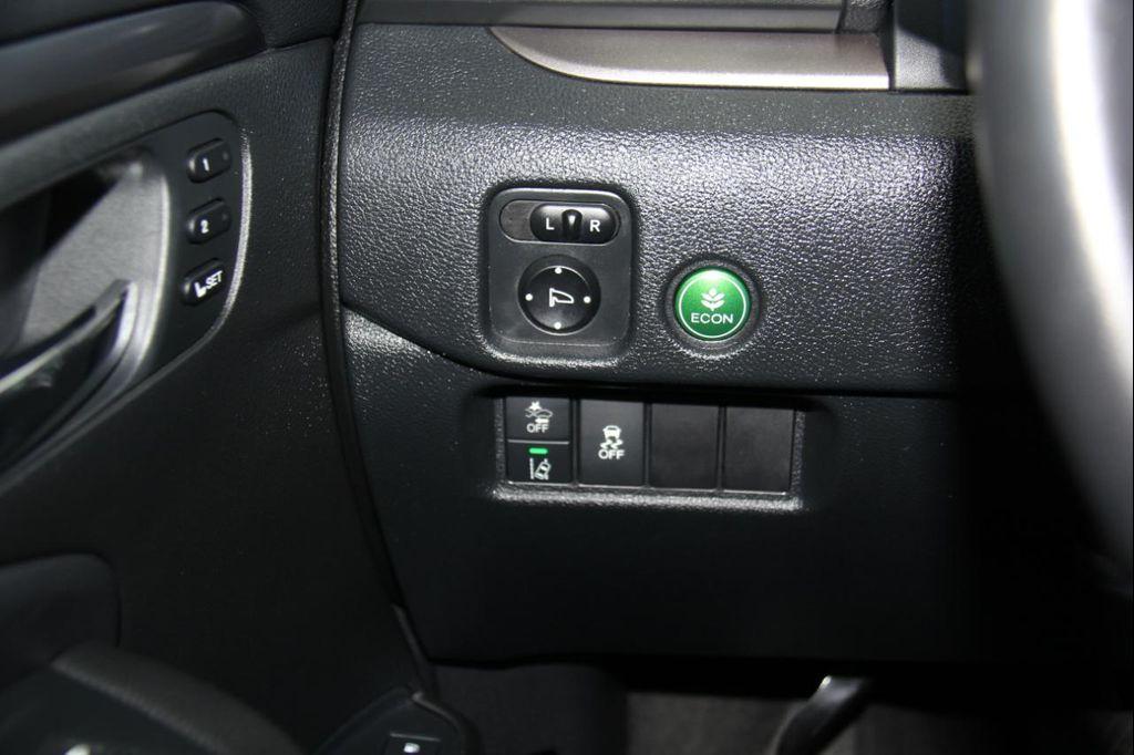 used 2022 Honda Pilot car, priced at $23,900