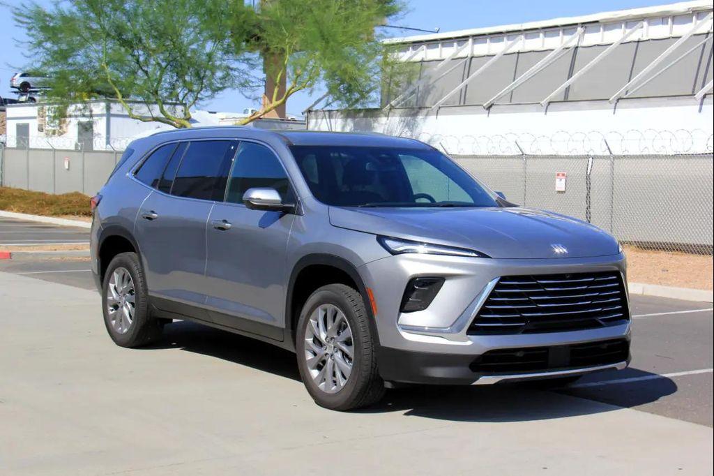 used 2025 Buick Enclave car, priced at $39,900