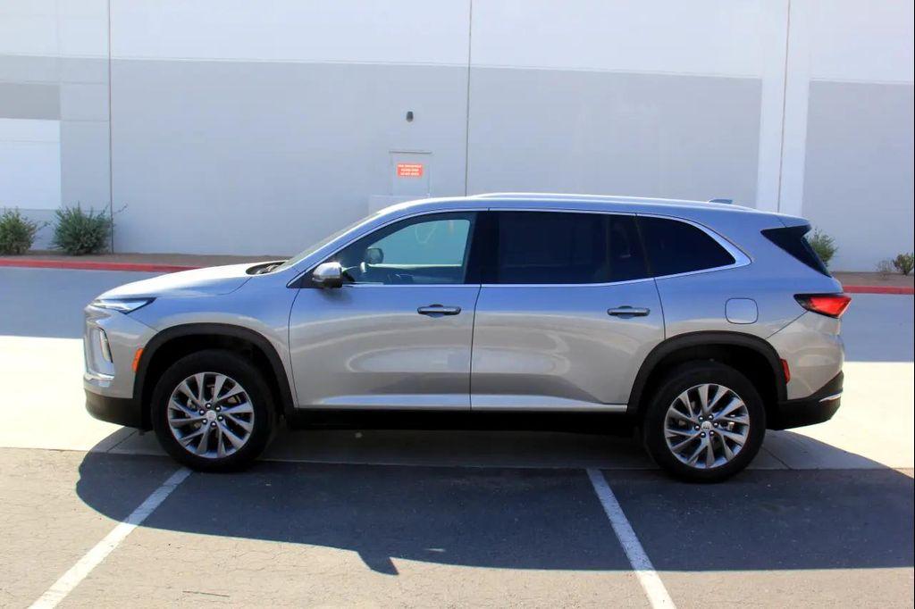 used 2025 Buick Enclave car, priced at $39,900