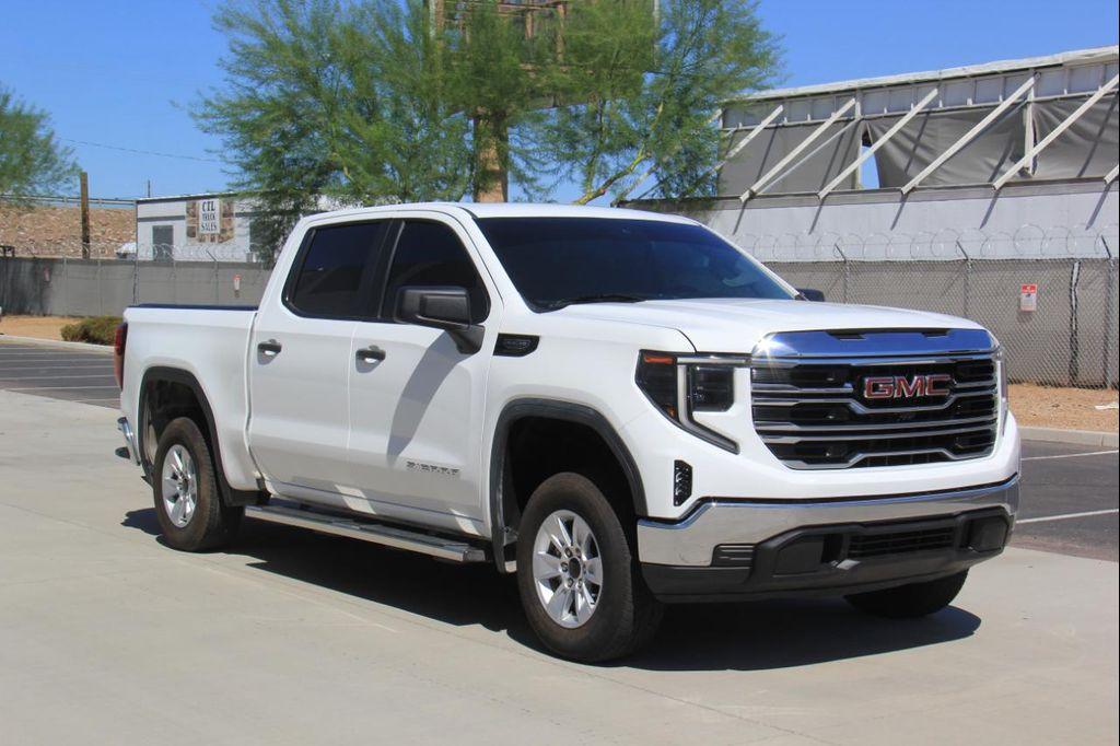 used 2023 GMC Sierra 1500 car, priced at $22,900
