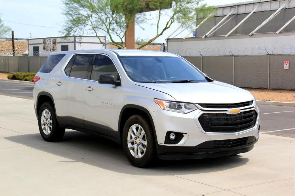 used 2021 Chevrolet Traverse car, priced at $15,900