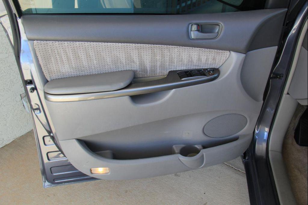 used 2007 Toyota Sienna car, priced at $9,500