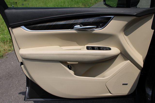 used 2019 Cadillac XT5 car, priced at $24,995