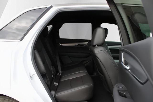 new 2025 Cadillac XT5 car, priced at $45,496