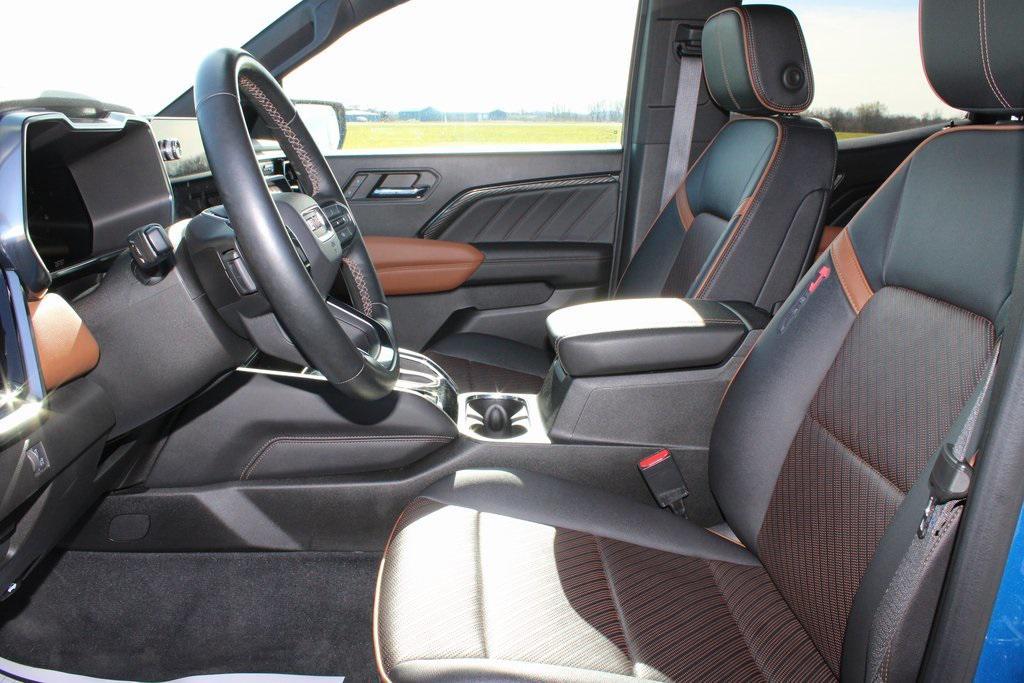 used 2023 GMC Canyon car, priced at $38,690