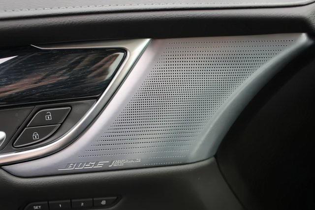 new 2025 Cadillac XT5 car, priced at $56,300