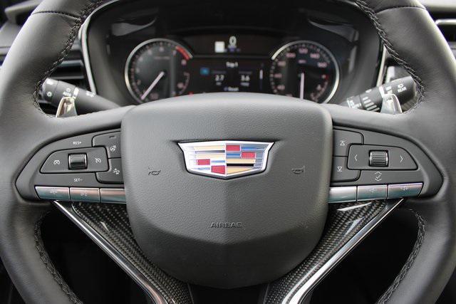 new 2025 Cadillac XT6 car, priced at $60,610