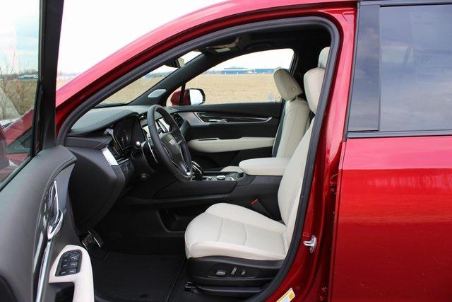 new 2025 Cadillac XT6 car, priced at $60,610