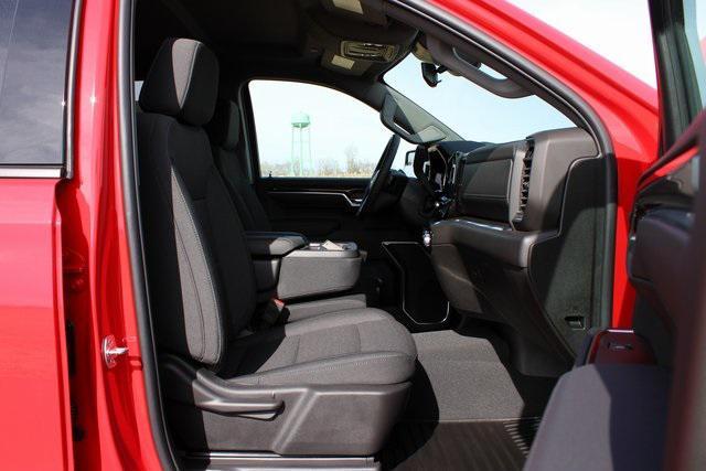 new 2025 GMC Sierra 1500 car, priced at $51,352
