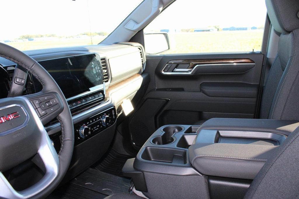 new 2026 GMC Sierra 1500 car, priced at $54,885