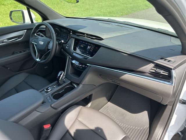 new 2025 Cadillac XT6 car, priced at $51,110