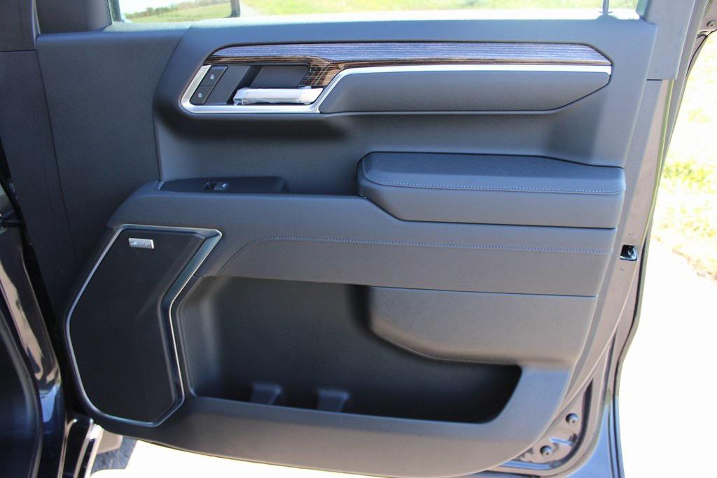 new 2025 GMC Sierra 1500 car, priced at $54,634