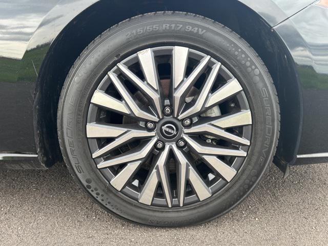 used 2023 Nissan Altima car, priced at $19,339