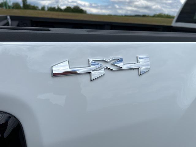 new 2025 GMC Sierra 2500 car, priced at $51,405
