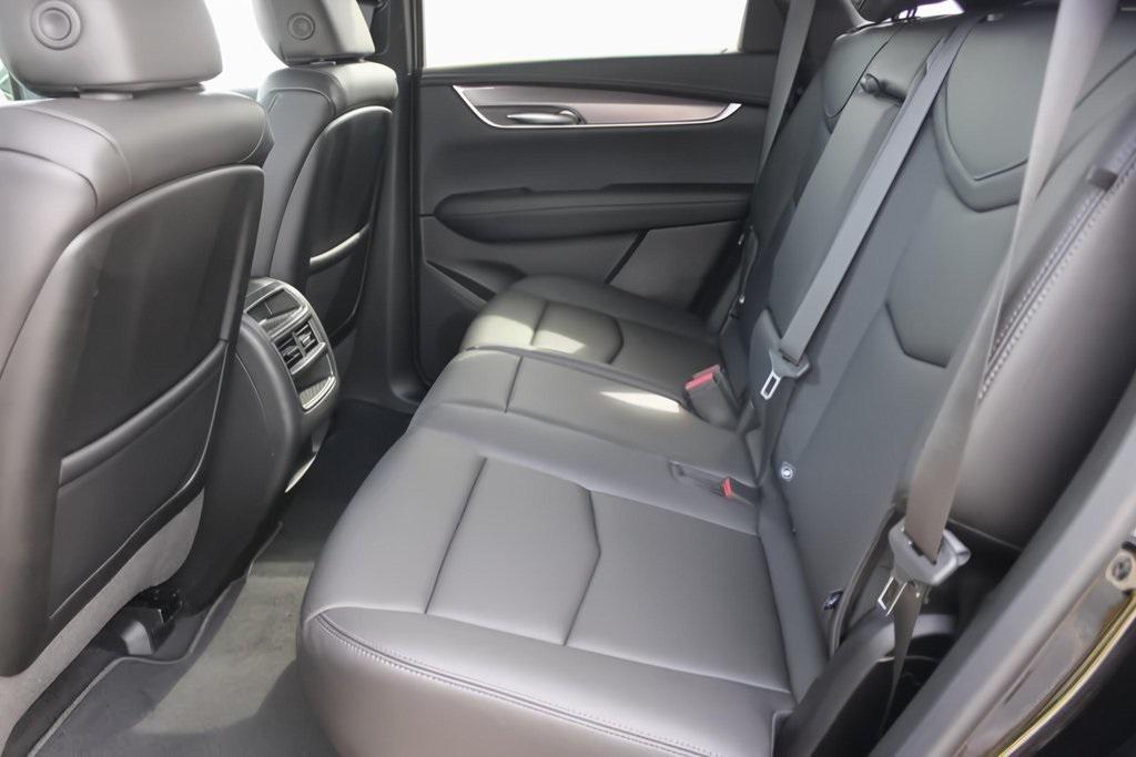 new 2025 Cadillac XT5 car, priced at $48,314