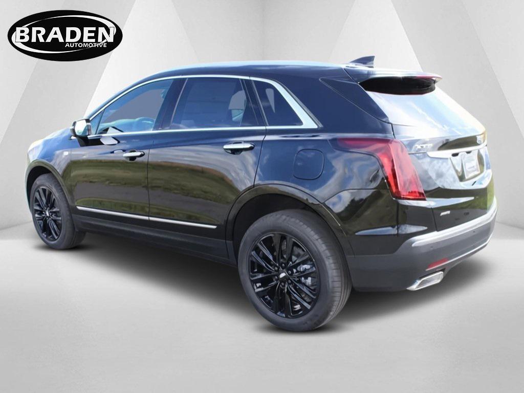 new 2025 Cadillac XT5 car, priced at $48,314