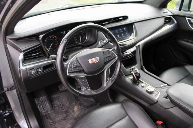 used 2021 Cadillac XT5 car, priced at $24,387