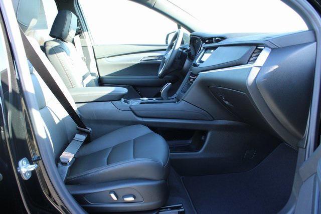 new 2025 Cadillac XT6 car, priced at $50,510