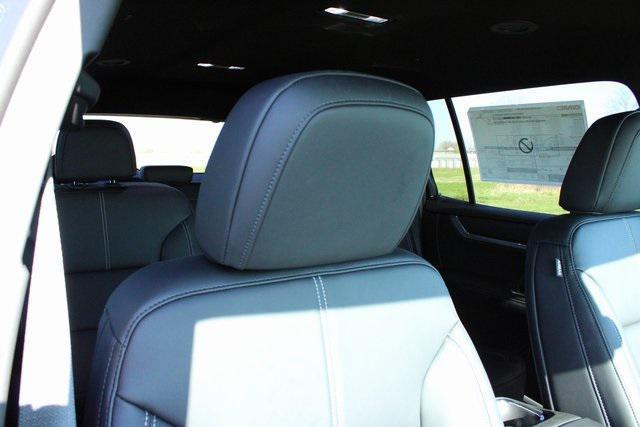 new 2025 GMC Acadia car, priced at $46,575