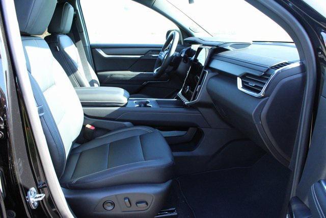 new 2025 GMC Acadia car, priced at $46,575