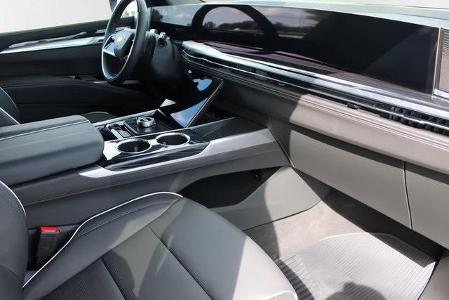 new 2025 Cadillac Escalade car, priced at $109,090