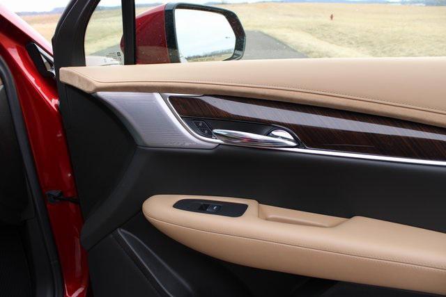 new 2025 Cadillac XT6 car, priced at $70,986