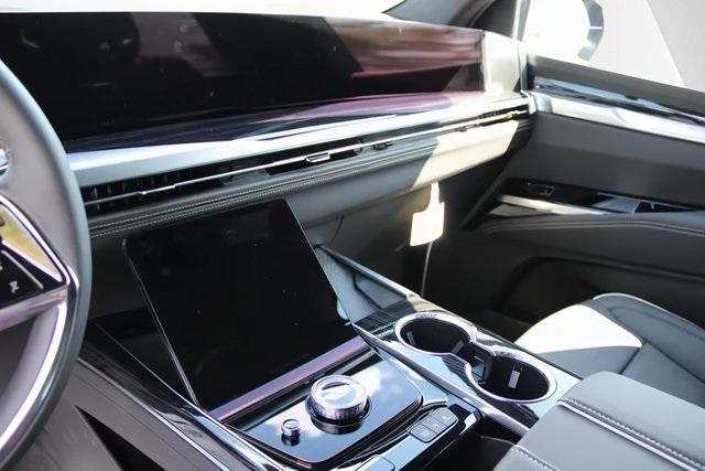 new 2025 Cadillac Escalade car, priced at $109,090