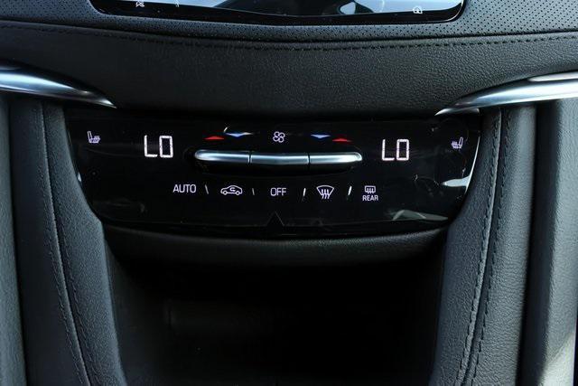 new 2025 Cadillac XT5 car, priced at $45,897