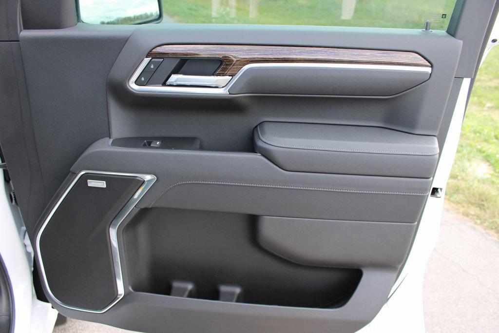 new 2025 GMC Sierra 1500 car, priced at $54,858