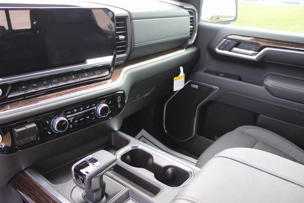 new 2025 GMC Sierra 1500 car, priced at $54,858