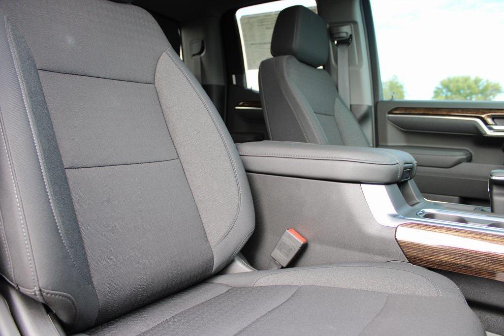 new 2025 GMC Sierra 1500 car, priced at $54,858