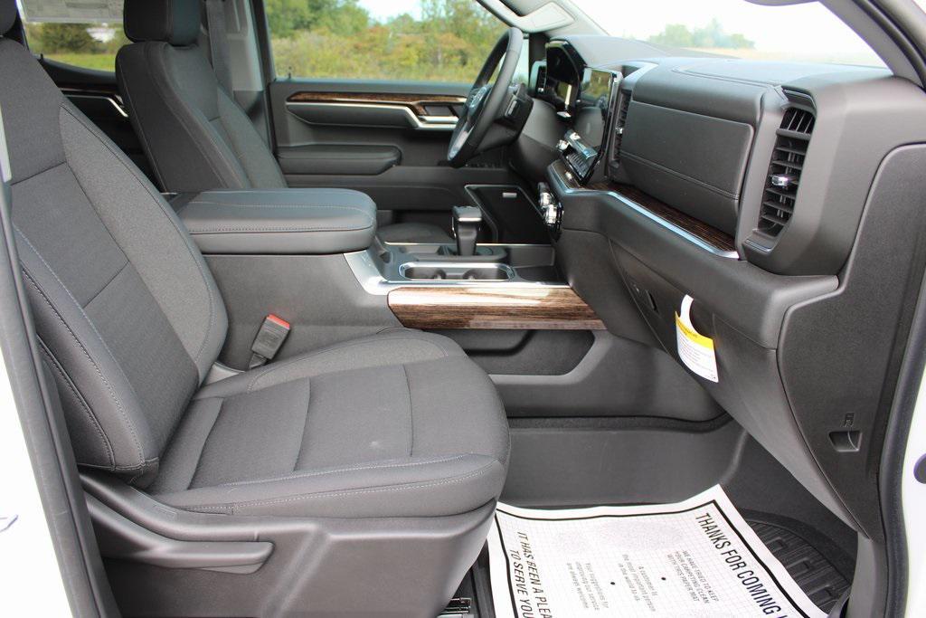 new 2025 GMC Sierra 1500 car, priced at $54,858