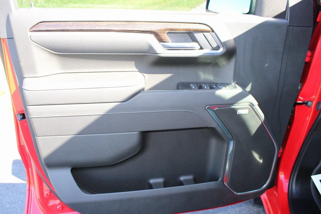 new 2025 GMC Sierra 1500 car, priced at $54,634