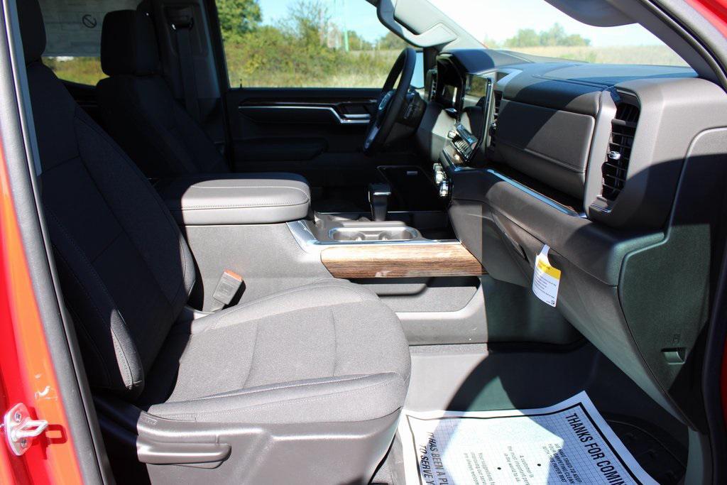 new 2025 GMC Sierra 1500 car, priced at $54,634