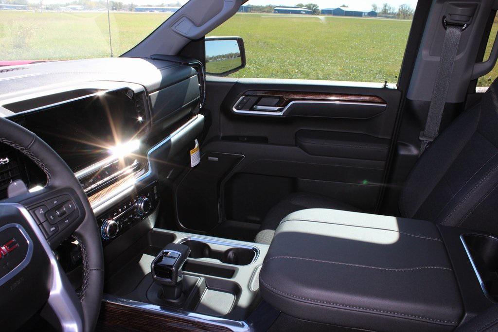 new 2025 GMC Sierra 1500 car, priced at $54,634