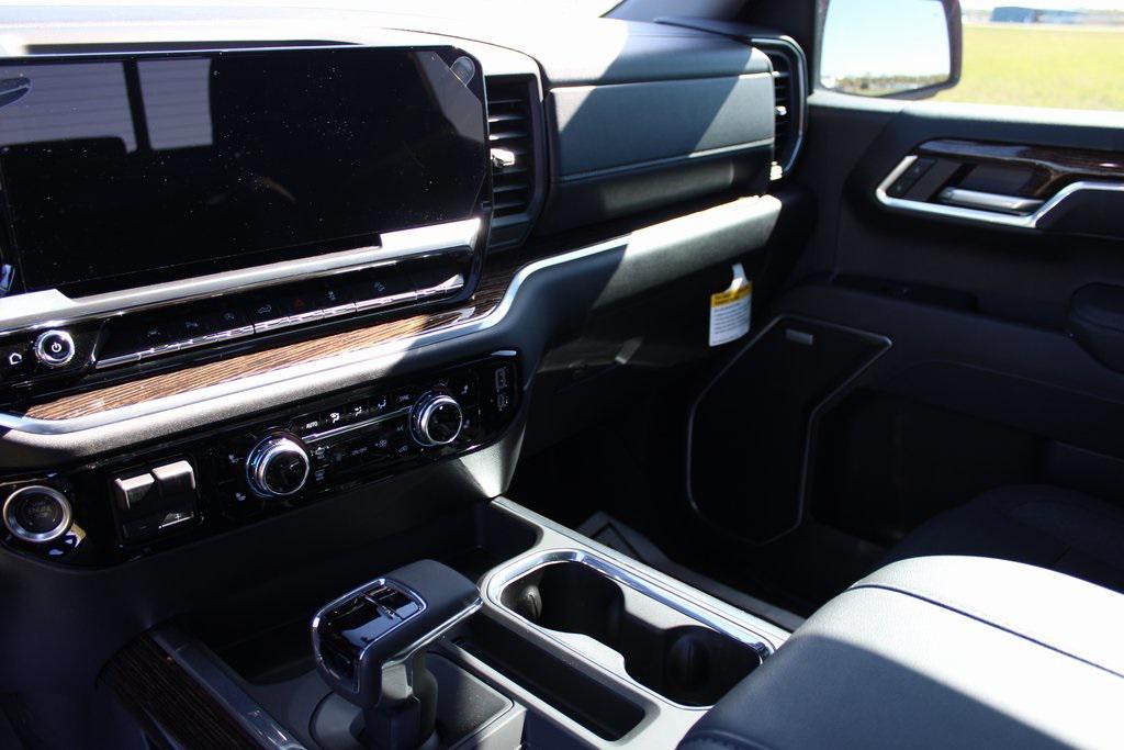 new 2025 GMC Sierra 1500 car, priced at $54,634