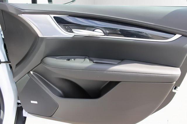 new 2025 Cadillac XT5 car, priced at $59,089